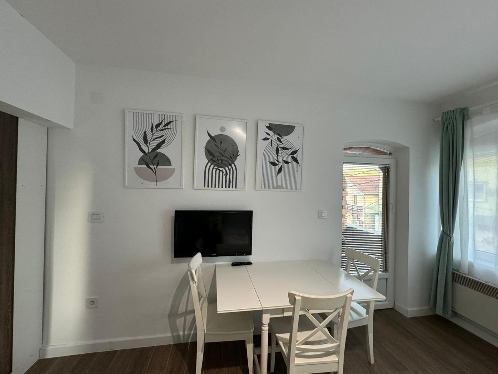 Hotel Moms House Golubac Esterno foto