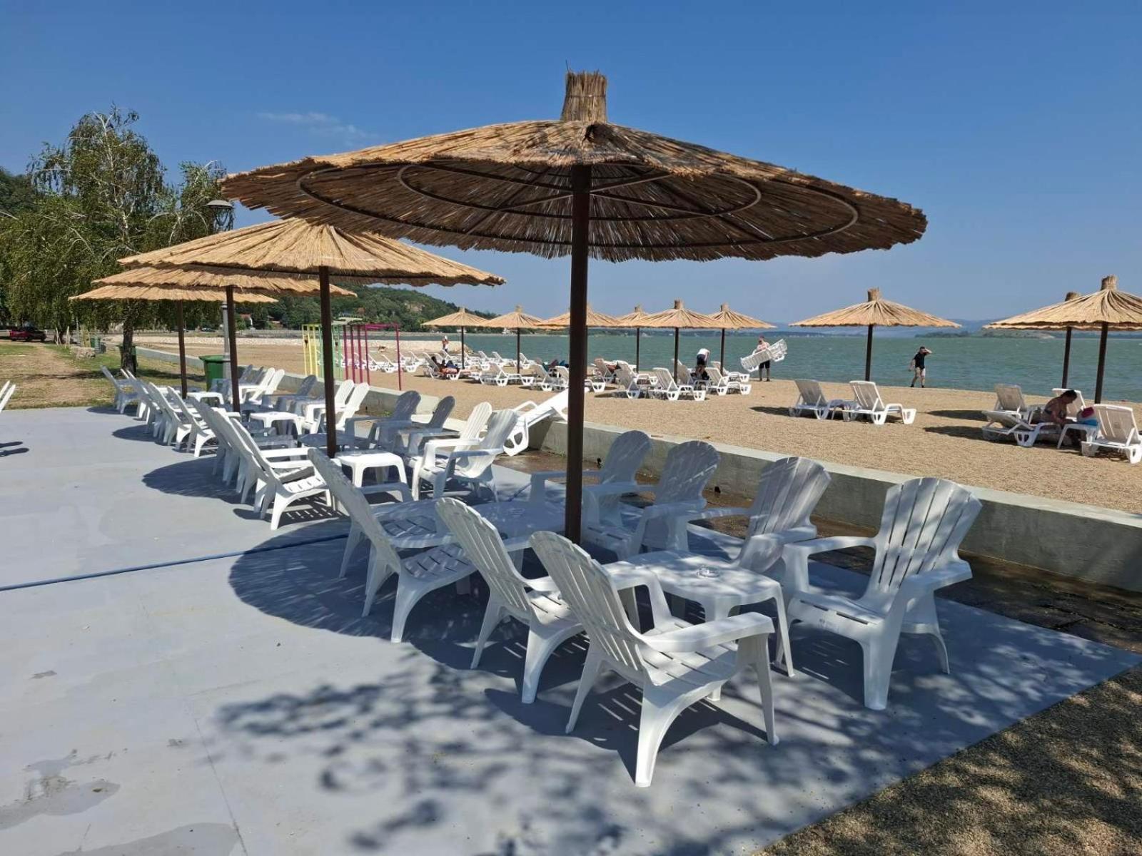 Hotel Moms House Golubac Esterno foto