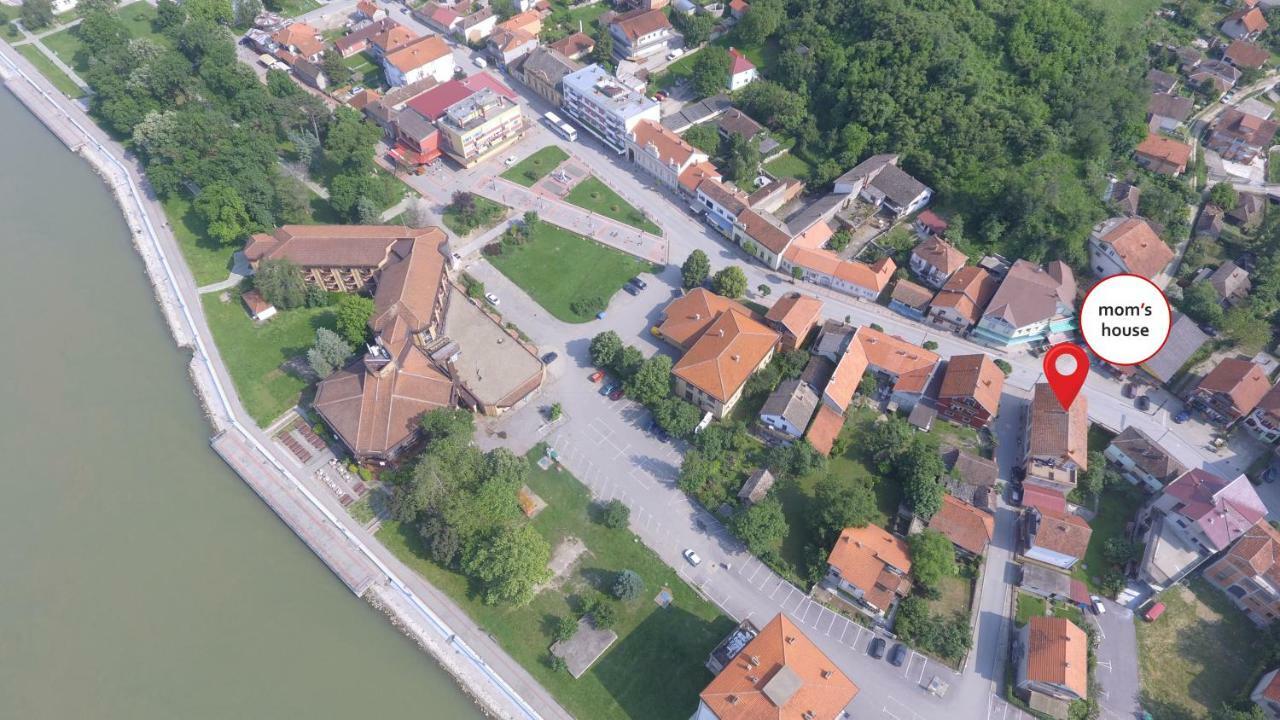 Hotel Moms House Golubac Esterno foto